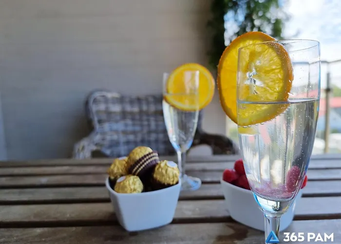 5 Mórz - Basen, Plac Zabaw, Parking W Cenie - 365pam